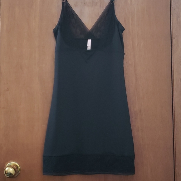 La Vie En Rose Dress Control - Picture 4 of 10